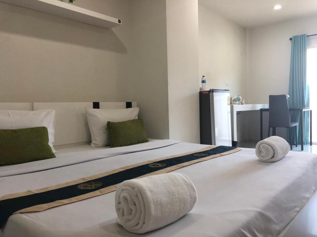 Hotel Khao Oat Airport Nai Yang Zewnętrze zdjęcie