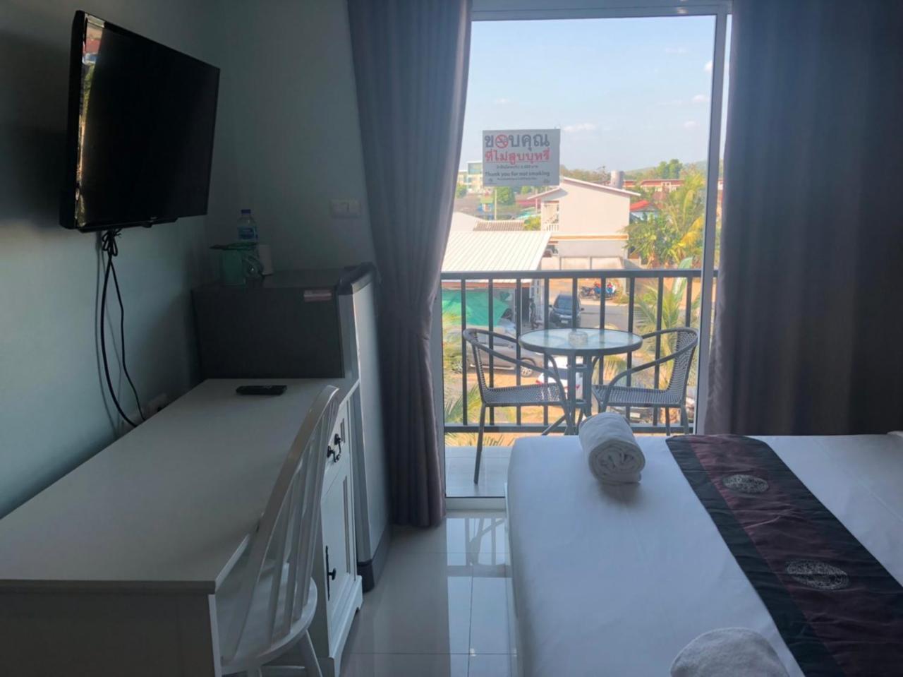 Hotel Khao Oat Airport Nai Yang Zewnętrze zdjęcie